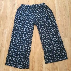 CUTE AEROPOSTALE BOTTOMS